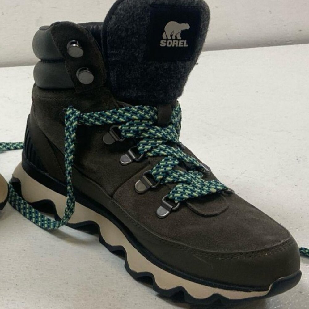 SOREL Kinetic Conquest Hiking Boots in Alpine Tundra Women's Size 6 EU 37
